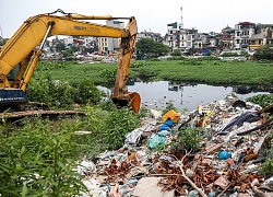 Hà Nội: Cận cảnh tình trạng ô nhiễm nghiêm trọng của hồ Linh Quang tồn tại nhiều năm qua