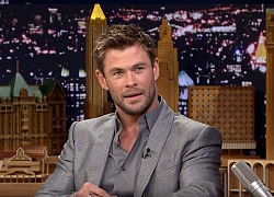 Ngạc nhiên chưa? Trước khi làm "Thor salad", Chris Hemsworth từng dọn dẹp máy bơm ngực cho chị em