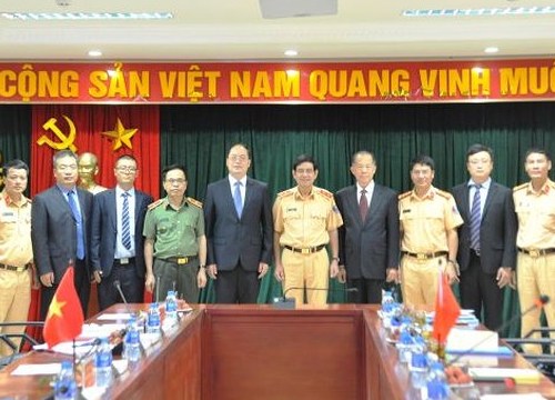 Tăng cường quan hệ phối hợp trong công tác đảm bảo an toàn giao thông đường sắt liên quốc gia