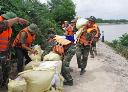 Bộ trưởng Bộ NNPTNT: Nước ta hứng trọn 16/21 loại hình thiên tai