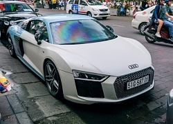 Cận cảnh Audi R8 V10 Plus màu lạ trên phố Sài Gòn