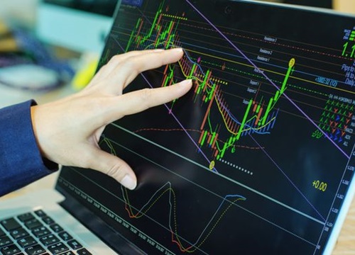 Chứng khoán 19/6: Thị trường có thể tiếp tục điều chỉnh với các nhịp giằng co