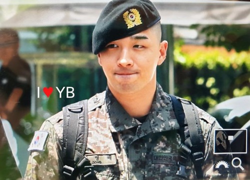 Taeyang (BigBang) gây sốt bởi màn trình diễn đẳng cấp với mức lương... 50 xu/giờ trong quân ngũ