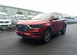 Xe SUV Trung quốc "đẹp long lanh" giá chưa đến 600 triệu đồng sắp bán tại Việt Nam