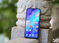 Giữa 'tâm bão', Huawei vẫn trình làng thêm 3 smartphone sở hữu cụm 4 camera