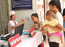 Những &quot;mũi tiêm vàng&quot; cứu sống trẻ sốc phản vệ khi tiêm vắc xin