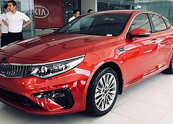 Xe hạng D giá hạng C, 02 phiên bản Kia Optima đã có mặt tại các đại lý