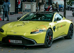 Bắt gặp Aston Martin V8 Vantage màu "độc" tại Hà Nội trước thềm Car Passion 2019