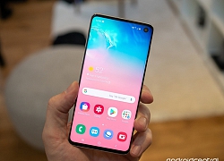 Galaxy S10 nhận bản cập nhật mới, bổ sung tính năng quét mã QR trên camera