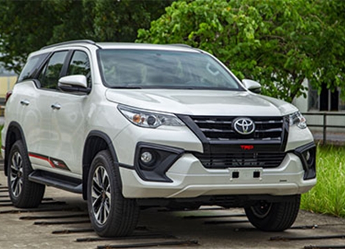 Giá bán hơn 1,3 tỷ đồng, Toyota Fortuner 2019 được trang bị những tính năng gì?