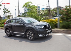 Honda CR-V bán chạy bất ngờ, bám sát Mazda CX-5