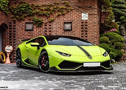 Lamborghini Huracan xanh lá lạ mắt