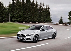 Mercedes-AMG 'thả thính' hình ảnh mẫu xe rẻ nhất A35