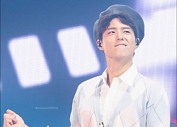 Park Bo Gum lần đầu tiên cover 'Boy With Luv' của BTS tại fan meeting: Sự hỗ trợ của một 'người thầy' đặc biệt gây chú ý