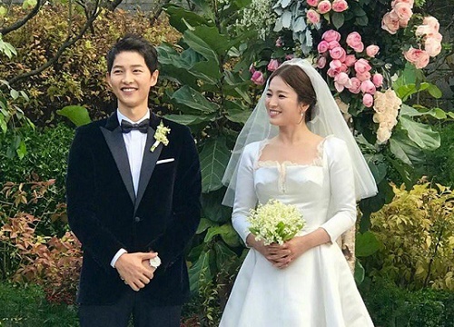 Cặp đôi cổ tích Song Joong Ki - Song Hye Kyo ly hôn, team bỉm sữa đau lòng, mẹ 4 con Hằng Túi cũng tiếc "vật vã"