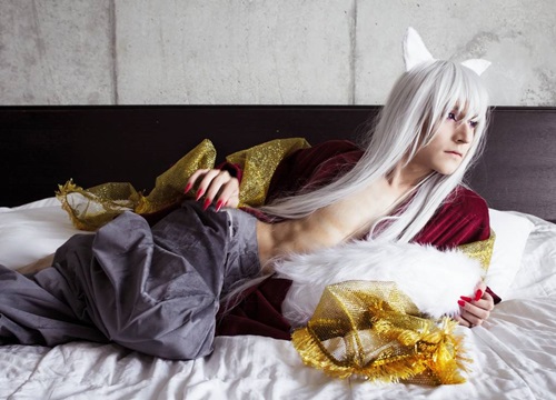 Cosplay yêu hồ Tomoe có cần xinh đẹp như vậy không?