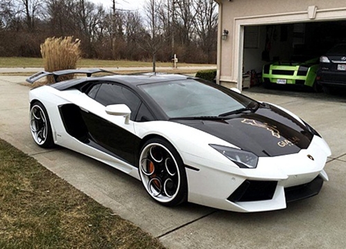 Đại gia Việt tại Mỹ độ siêu xe Aventador đón năm mới