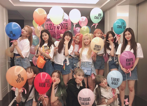 Doanh số mới tại Nhật của IZ*ONE: Đánh bại TWICE, DBSK nhưng có đủ tầm cán mốc khủng chỉ BTS làm được?