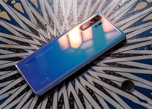 "Mổ bụng" Huawei P30 Pro: Linh kiện Mỹ chỉ chiếm 1%