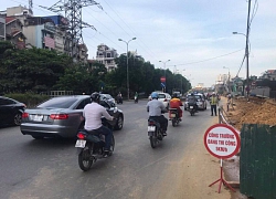 Thu dọn bùn đất, lắp đặt hàng rào sau phản ánh &#8220;thi công ẩu tại đường Nguyễn Khoái Hà Nội&#8221;