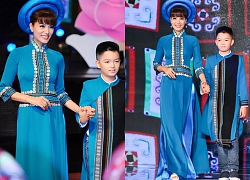 Á hậu Băng Châu lần thứ 3 catwalk cùng con trai