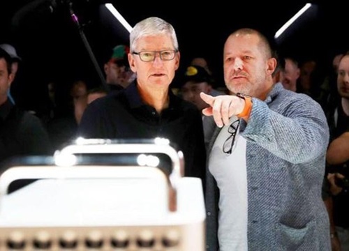 CEO Apple Tim Cook phản ứng gay gắt trước tin bất đồng với Jony Ive