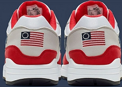 Nike: Dừng bán đôi giày sneaker "Betsy Ross Flag" sau khi tiền vệ Colin Kaepernick can thiệp