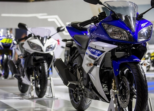 "SỐC": Yamaha R15 giảm giá còn 79 triệu đồng tại Việt Nam