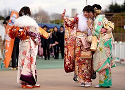 Tranh cãi xung quanh cụm từ 'kimono'