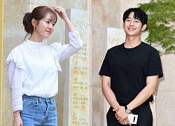 Han Ji Min và Jung Hae In rạng rỡ tại tiệc hoan kết thúc phim 'Đêm xuân'