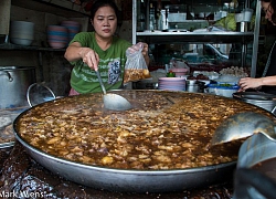 Độc đáo món bò hầm liên tục trong gần nửa thế kỷ tại Thái Lan