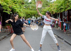 Mai Phương Thúy cùng Võ Hoàng Yến khoe ảnh "quậy" tưng bừng ở Hội An siêu đáng yêu