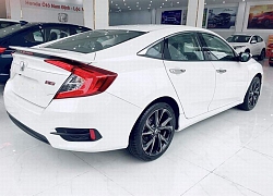 Ảnh thực tế Honda Civic 2019 về tới đại lý tại Hà Nội