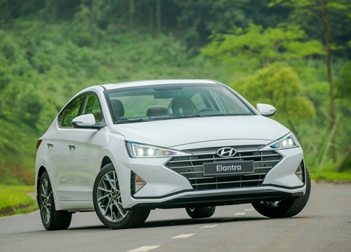 Hyundai Elantra 2019 chính thức chốt giá từ 580 triệu đồng