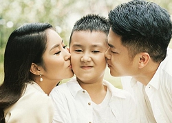 Lê Phương tiết lộ đoạn hội thoại 2 năm trước giữa con trai và ông xã, thì ra cậu bé đã "gả" mẹ cho bố dượng từ ngày đó