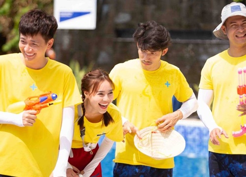 Running Man: Ngô Kiến Huy dùng chiêu "lấy thịt đè người" khiến Liên Bỉnh Phát mệt bở hơi tai