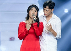 The Voice 2019: Bích Trâm diện áo dài nền nã, biến hóa 360 độ bản hit Anh ơi ở lại của Chi Pu