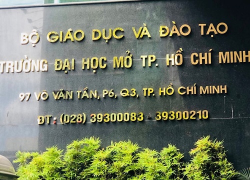 Trường ĐH công lập nào được thu học phí cao?