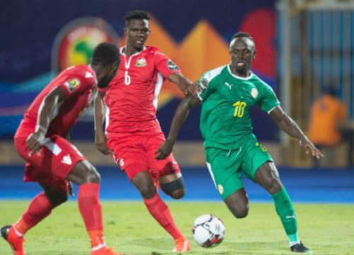 Uganda - Senegal: SAO Liverpool rực sáng & quả penalty hỏng ăn