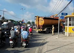 Vượt trước đầu xe bồn, người đàn ông bị cuốn vào gầm