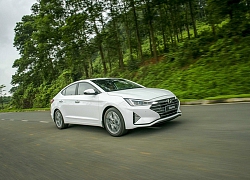 Chi tiết 6 màu, 4 phiên bản của Hyundai Elantra 2019