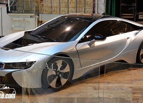 Đánh giá ngoại thất BMW I8 2019