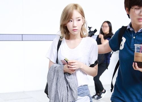 Dù đã U30 nhưng Taeyeon (SNSD) vẫn trẻ như nữ sinh nhờ các bí quyết ăn mặc này