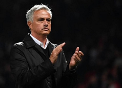 HLV Mourinho nhận lương cao kỷ lục nếu đến Trung Quốc