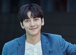 Ji Chang Wook diện tối giản vẫn cực bảnh, "ủ mưu" tiếp sóng bom tấn của Song Joong Ki