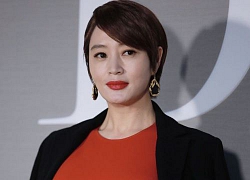 Kim Hye Soo cắt đứt quan hệ vì mẹ đẻ nợ nần cờ bạc