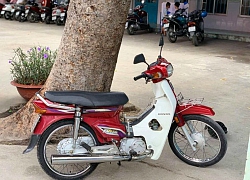 Ngắm huyền thoại Honda Dream 2004 còn &quot;zin&quot;, phát giá 38 triệu đồng