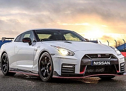 Nissan GT-R - khi siêu xe châu Á hằm hè phương Tây