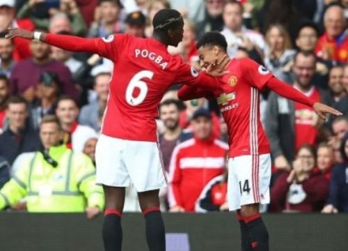 Pogba tập trung, Lingard đòi tẩn, Man Utd rối loạn