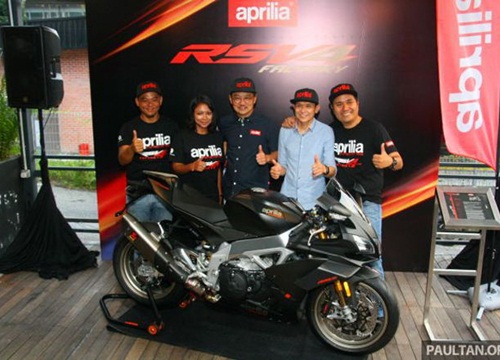 Ra mắt Aprilia RSV4 1100 Factory 2019 giá gần tỷ đồng